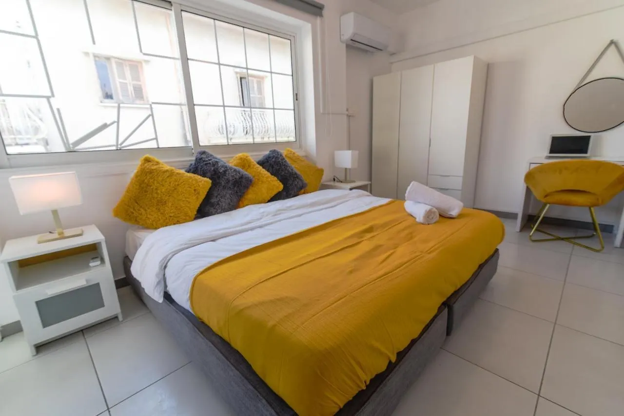 Jana\'S 2-Br Apartment In Larnaca location